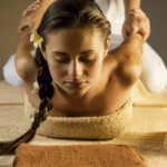 Lomilomi massage