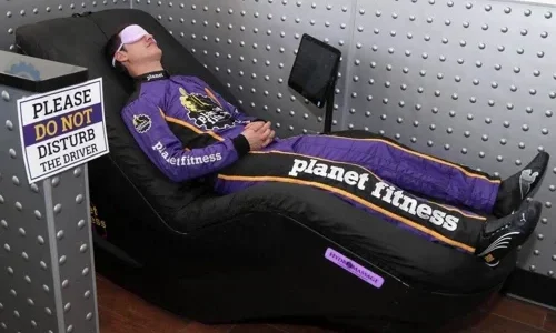 How to Use the Massage Chair at Planet Fitness (2025 Guide to HydroMassage)