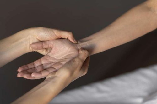 Hand healing massage