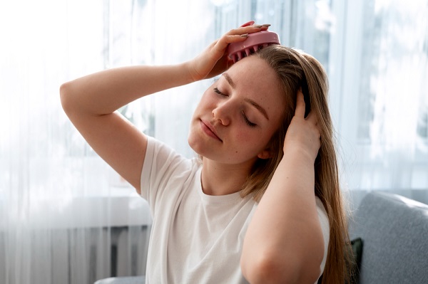 Benefits of Scalp Massage Benefits of Scalp Massage