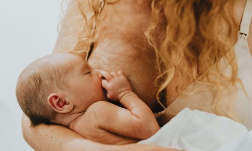 How to Massage Your Breast to Relieve Mastitis Pain and Inflammation