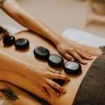 What to Expect From a Hot Stone Massage