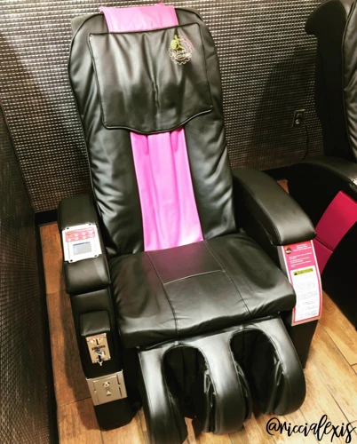 Benefits Of Using Massage Chairs At Planet Fitness