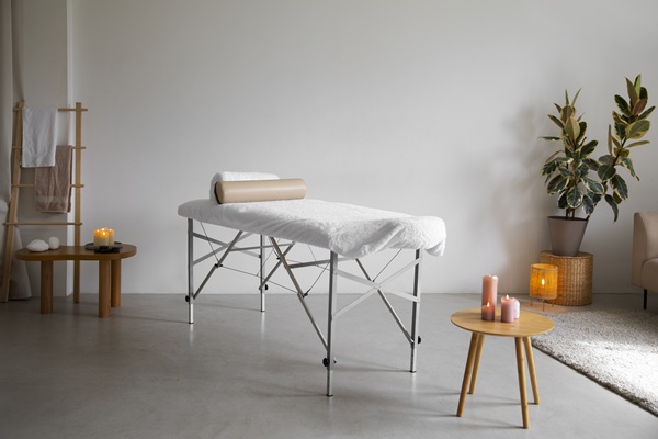 how-to-clean-a-massage-table
