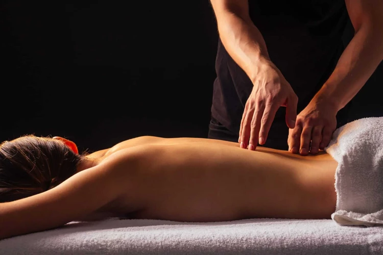 How To Give A Back Massage In Bed