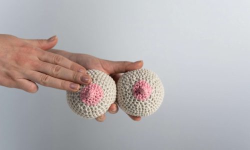 5 Tips for Massaging Your Breast Before Pumping – Learn How Long to Massage for Optimal Milk Production!