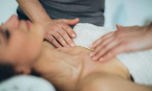 How to Get Rid of Mucus in your Lungs: Massage Guide