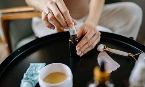 How to Warm Massage Oil at Home for a Luxurious Massage Experience