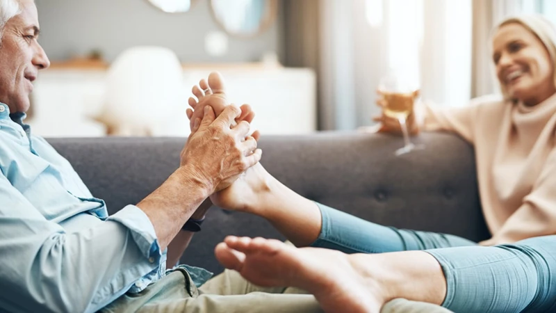 How To Give A Foot Massage To Your Boyfriend