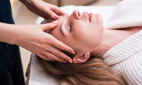 How to Give a Good Scalp Massage: A Relaxing Head Massage Guide