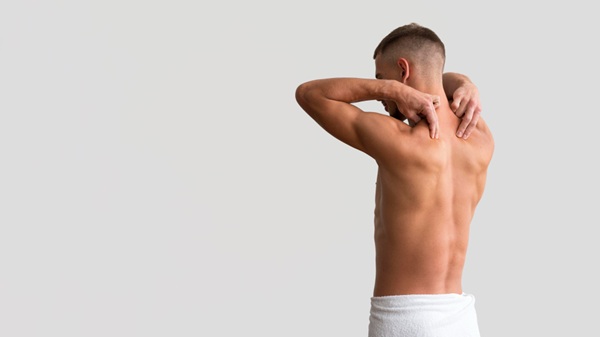 How to Massage Your Own Back 6779 (2) afety Tips for Self Back Massage
