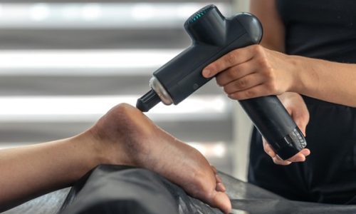 How to Use Massage Gun on Feet Safely and Effectively