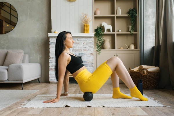 massage ball for sciatica pain relief targeting glute muscles