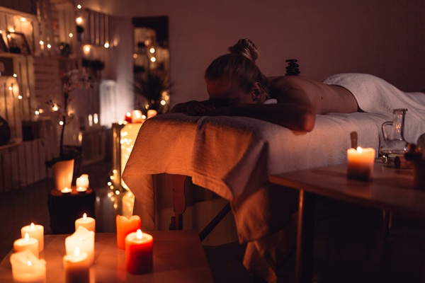 what-is-tantric-massage-6401-(2) What Is Tantric Massage? Benefits, Boundaries and What to Expect