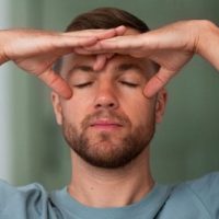headache pressure points